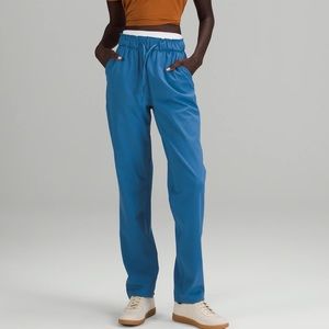 New Lululemon On the Move Stretch High-Rise Pant in Soft Denim